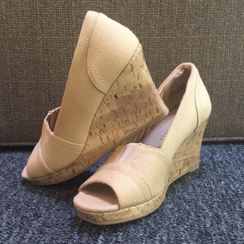 NWOT Rampage Cork Wedges Size 6M